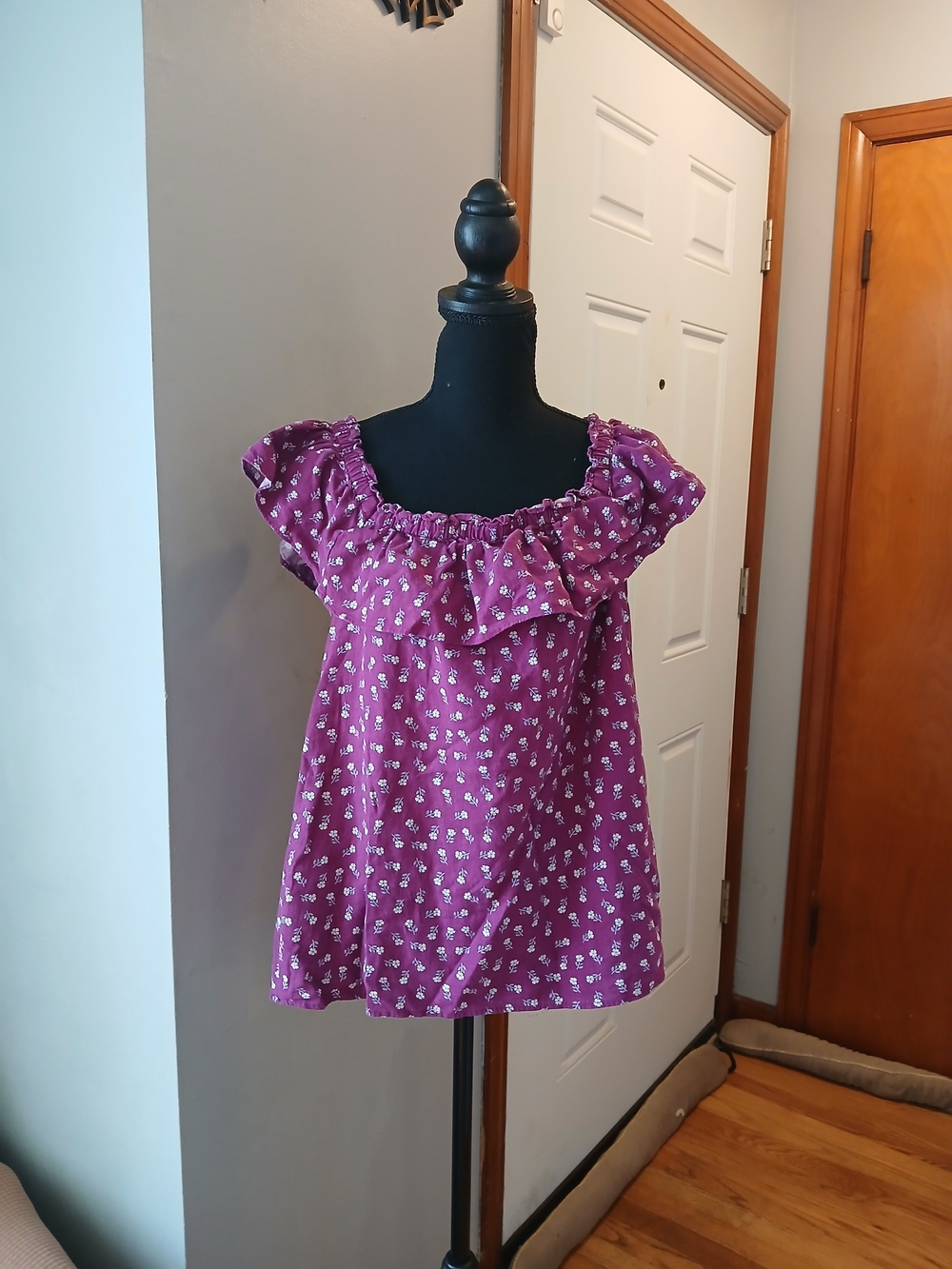 LOFT Linen Blend Purple Floral Ruffle-Neck Camisole Women's M - Picture 2 of 8